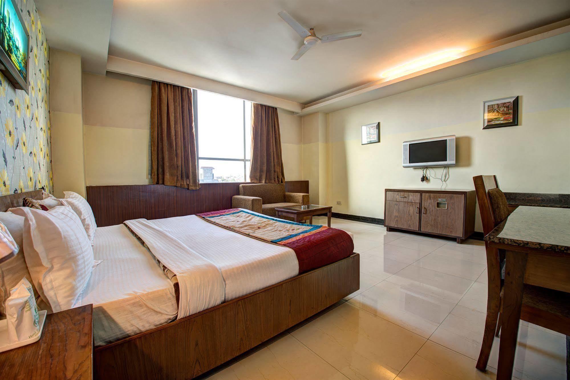 Hotel Pr Residency Amritsar Exterior foto